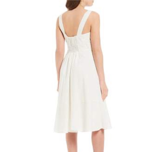 Chelsea & Violet White Front Knot Linen Dress Size Medium New - Picture 2 of 2